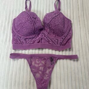 Victoria's Secret Very Sexy Lined Plunge Lace Bra and Thong Set - Purple